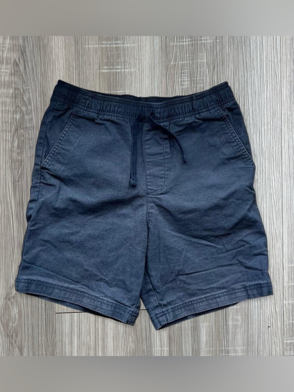 Men's navy blue shorts with drawstring waist